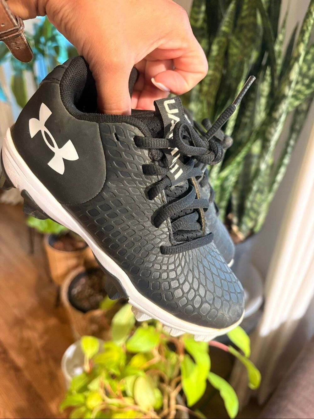 Under Armour Kids Cleats size 12